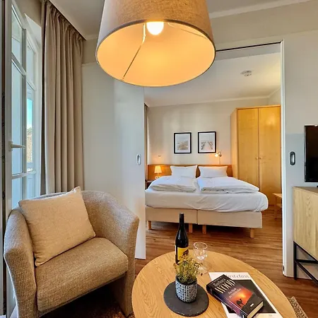 Apartment 638, Seepark