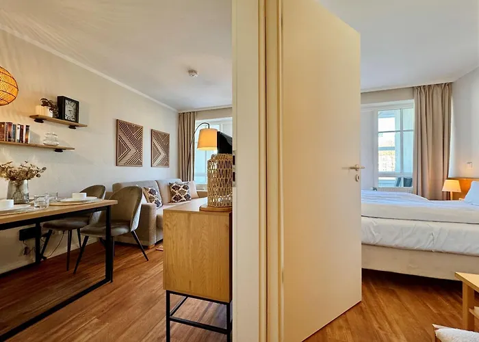 Apartment 638, Seepark *