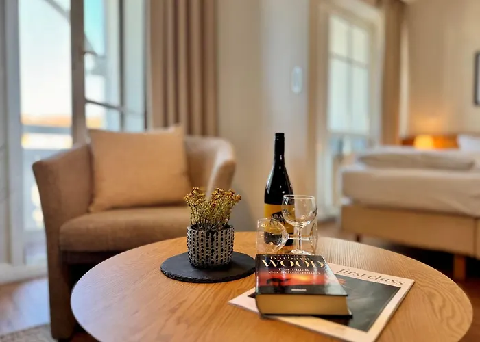 Apartment 638, Seepark *